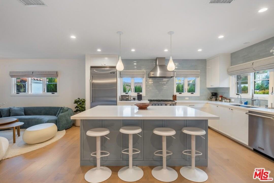 1948 North Curson Avenue - Photo 3 of 50