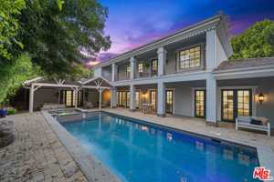 featured image of 4923 Amigo Avenue