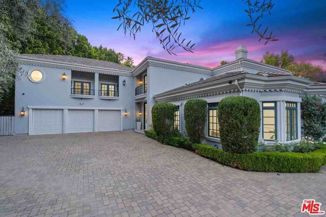 4923 Amigo Avenue - Photo 2 of 50