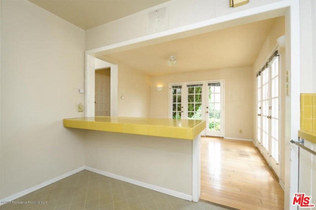 5249 Escalante Drive - Photo 6 of 43