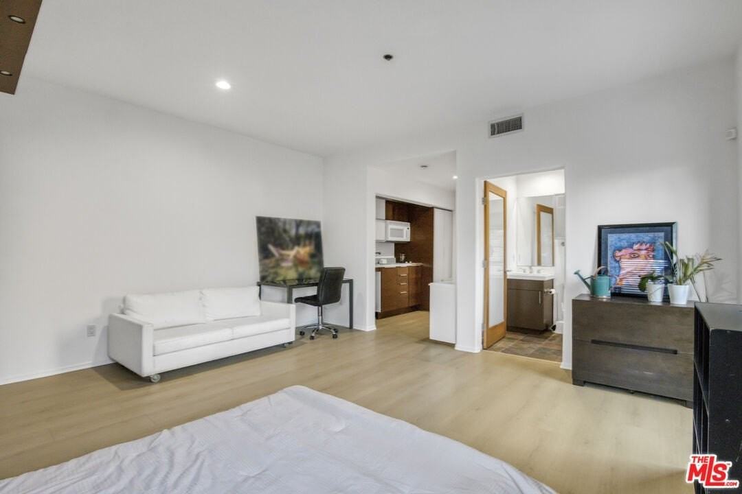 1929 Curson Place - Photo 5 of 50