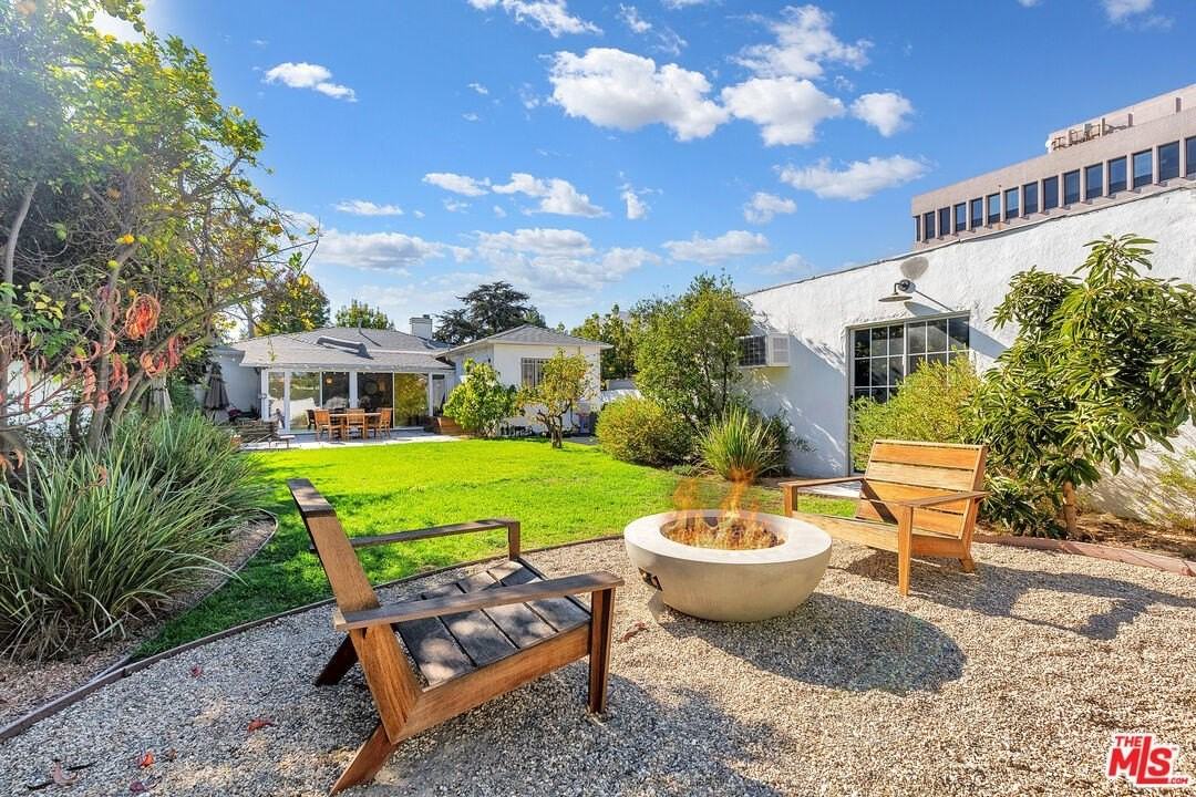 6283 Commodore Sloat Drive - Photo 2 of 10