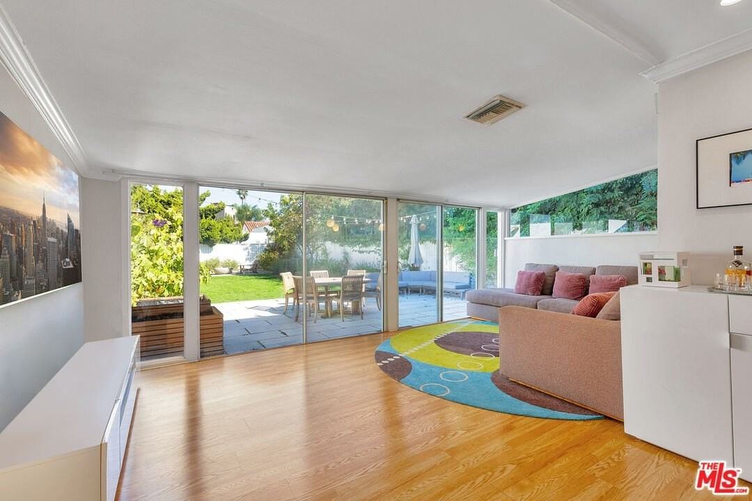 6283 Commodore Sloat Drive - Photo 3 of 10