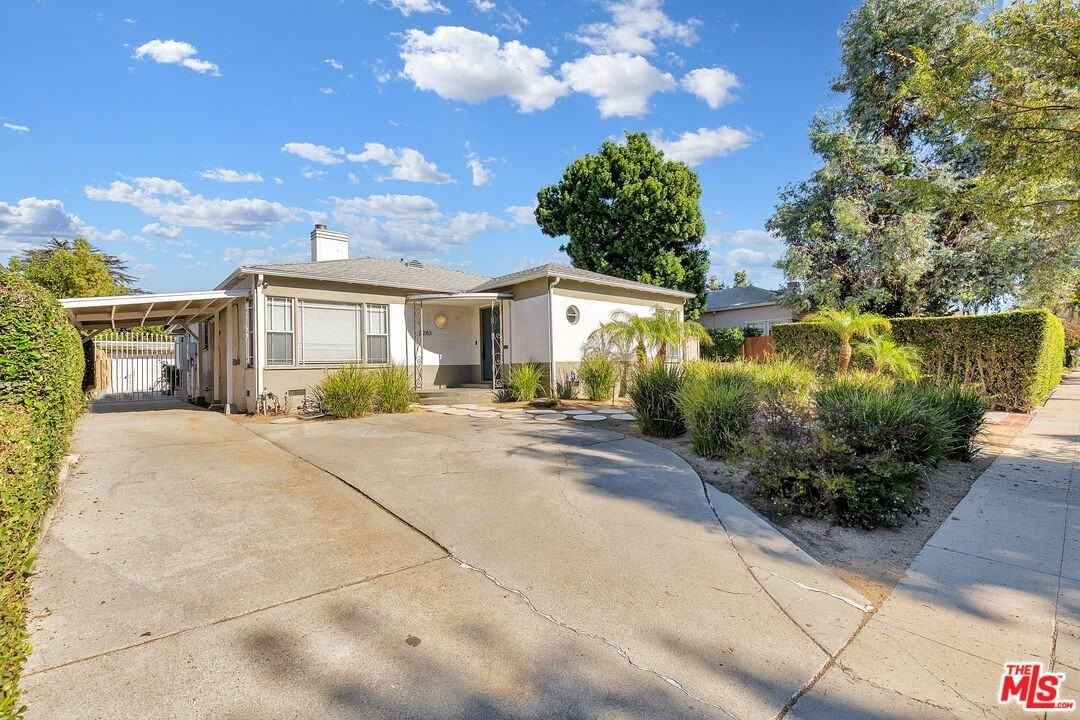 6283 Commodore Sloat Drive - Photo 4 of 10