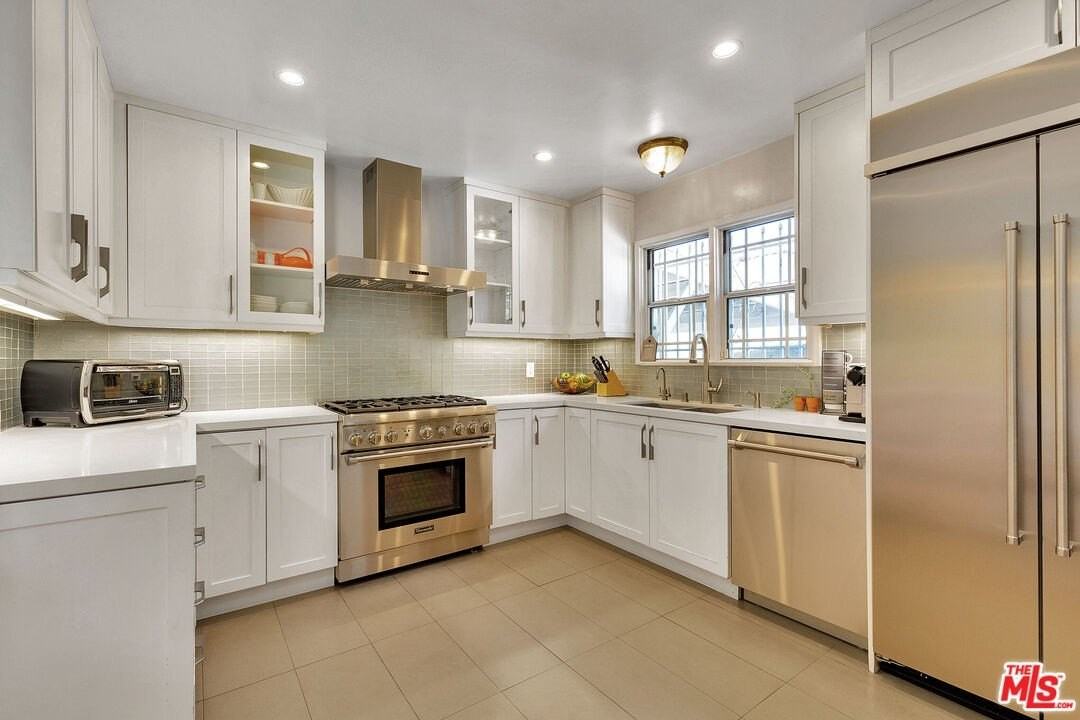 6283 Commodore Sloat Drive - Photo 6 of 10