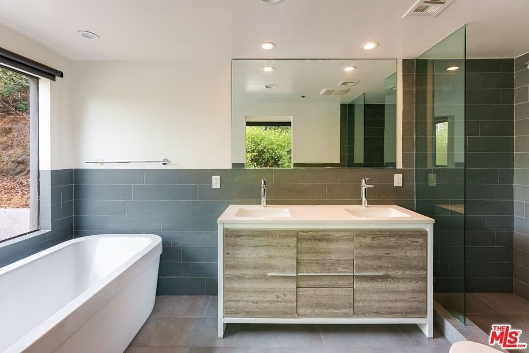 2929 Passmore Drive - Photo 7 of 19