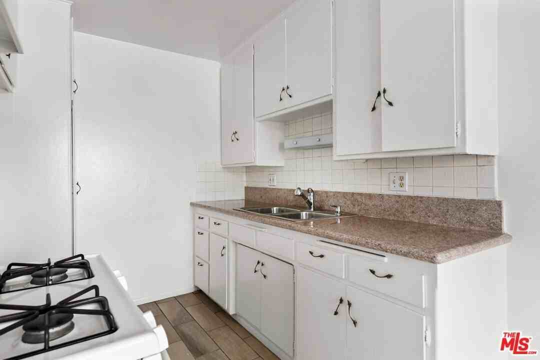 3355 South Canfield Avenue #11 - Photo 6 of 23