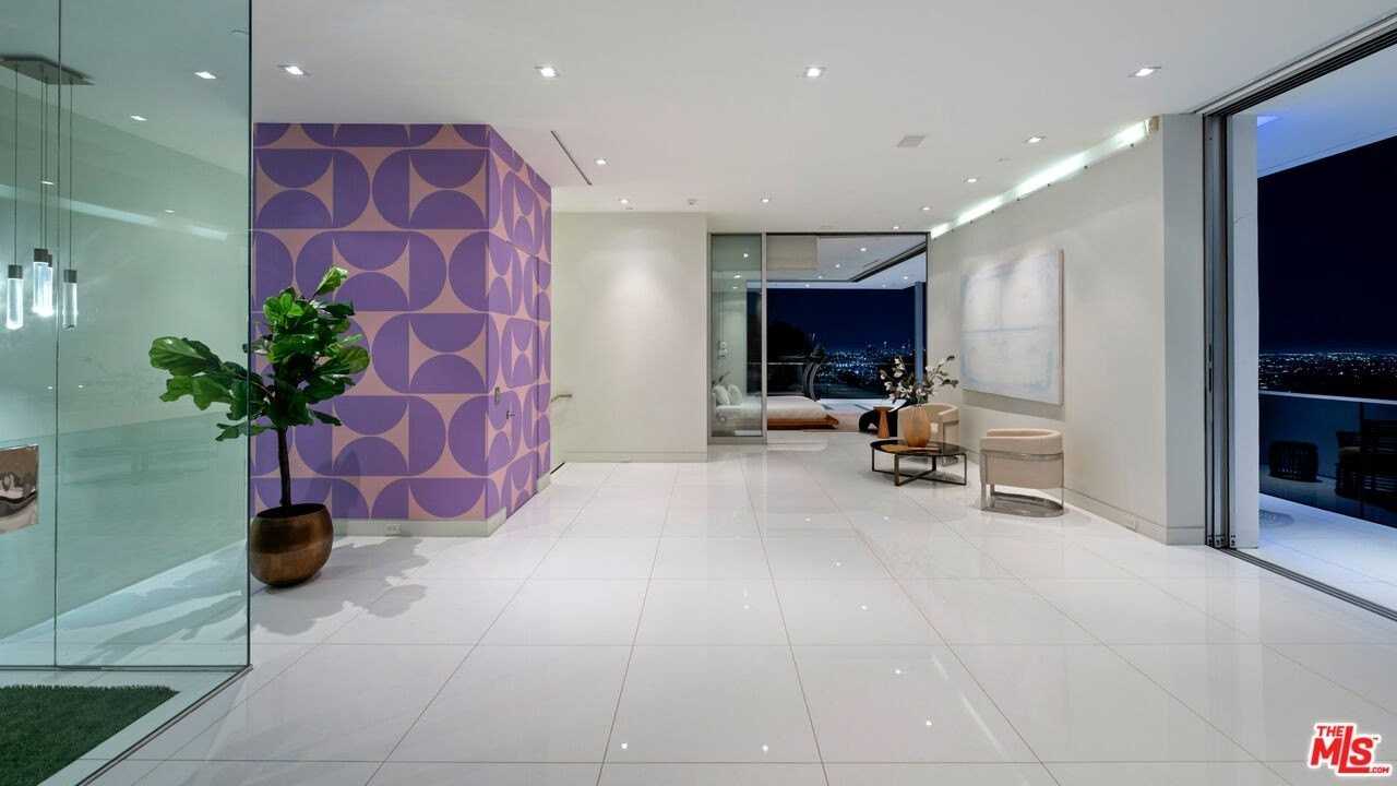 7080 Mulholland Drive - Photo 7 of 50