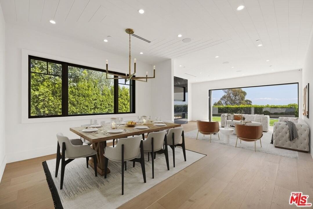 1744 Correa Way - Photo 2 of 33