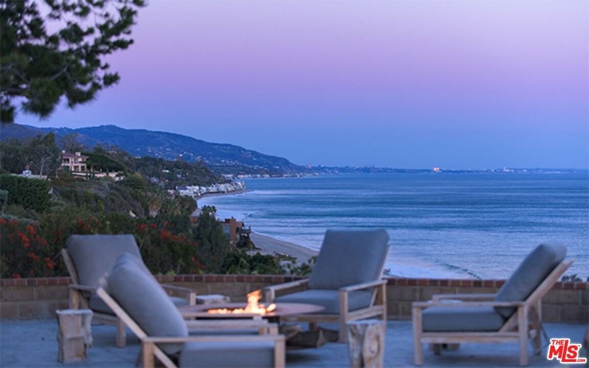 28028 Sea Lane Drive - Photo 5 of 48