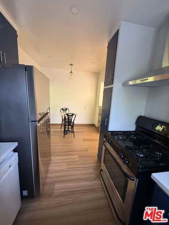 322 Huntley Dr Unit 322 #322 - Photo 5 of 12