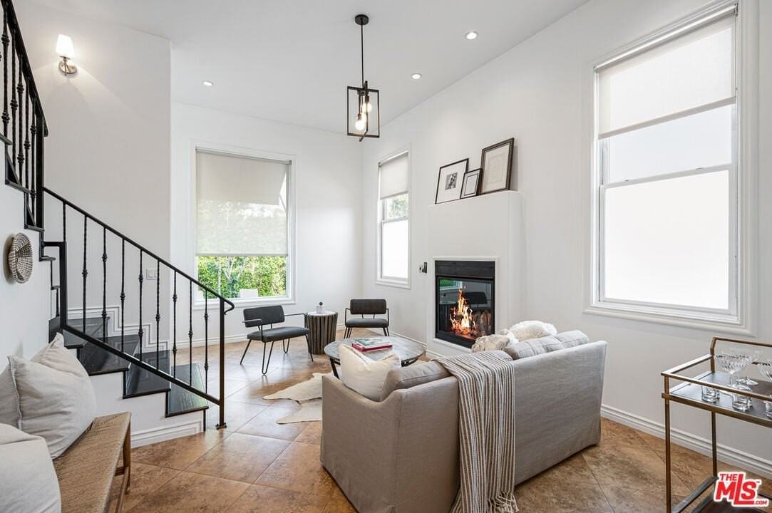 715 North Kilkea Drive #1-2 - Photo 4 of 28