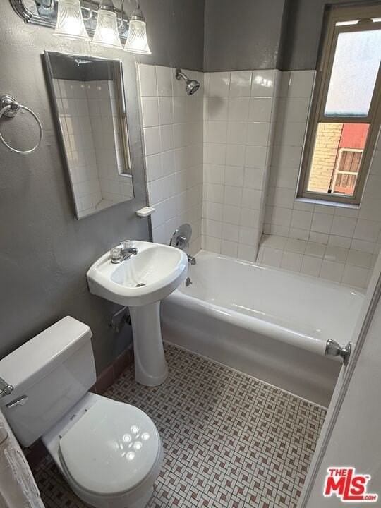 5217 Hollywood Boulevard #222 - Photo 6 of 43