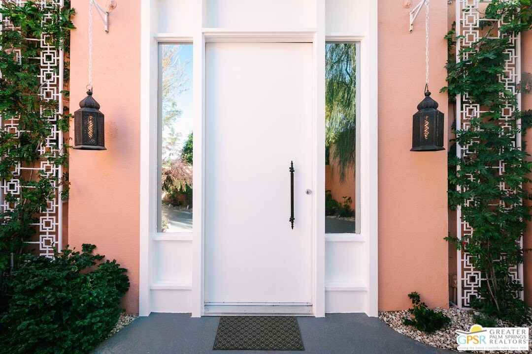 47075 Marrakesh Drive - Photo 7 of 50