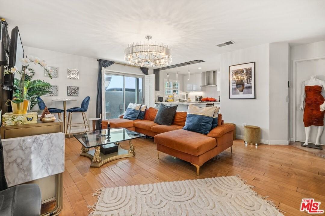 3252 Park Lane - Photo 3 of 18