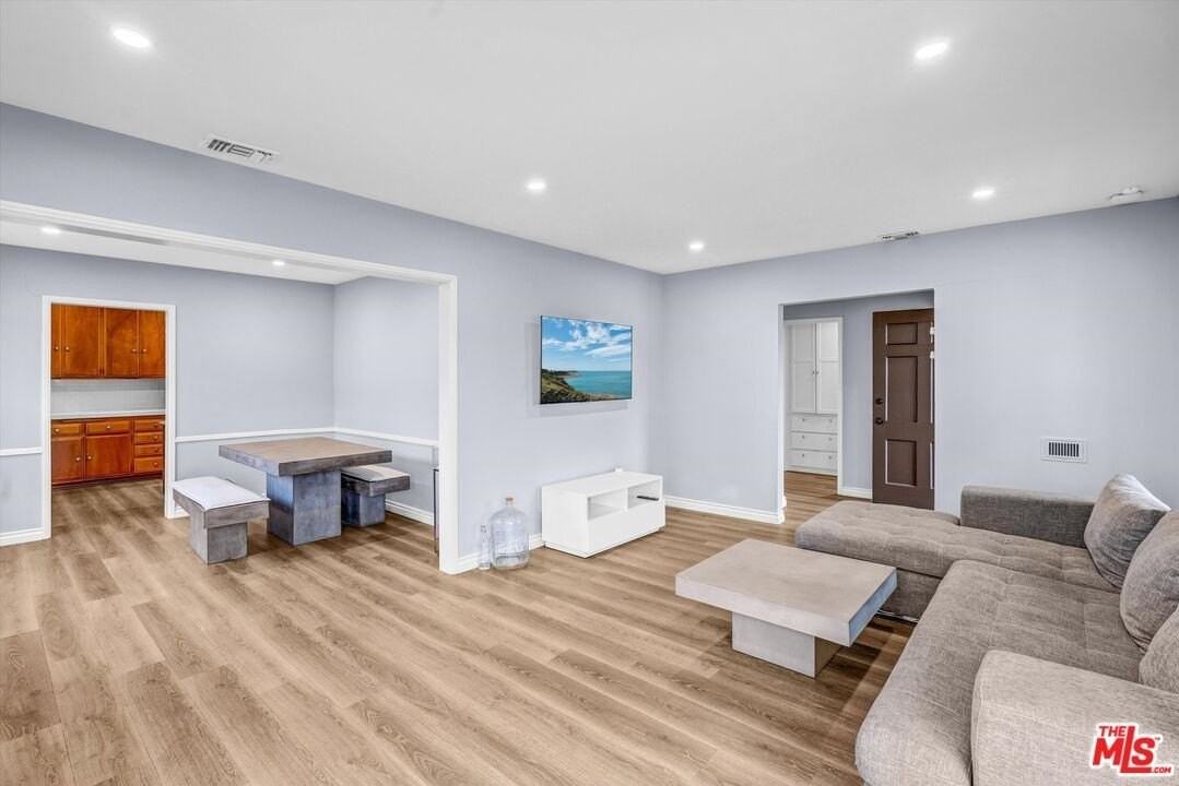 1920 Van Wick Street - Photo 6 of 28