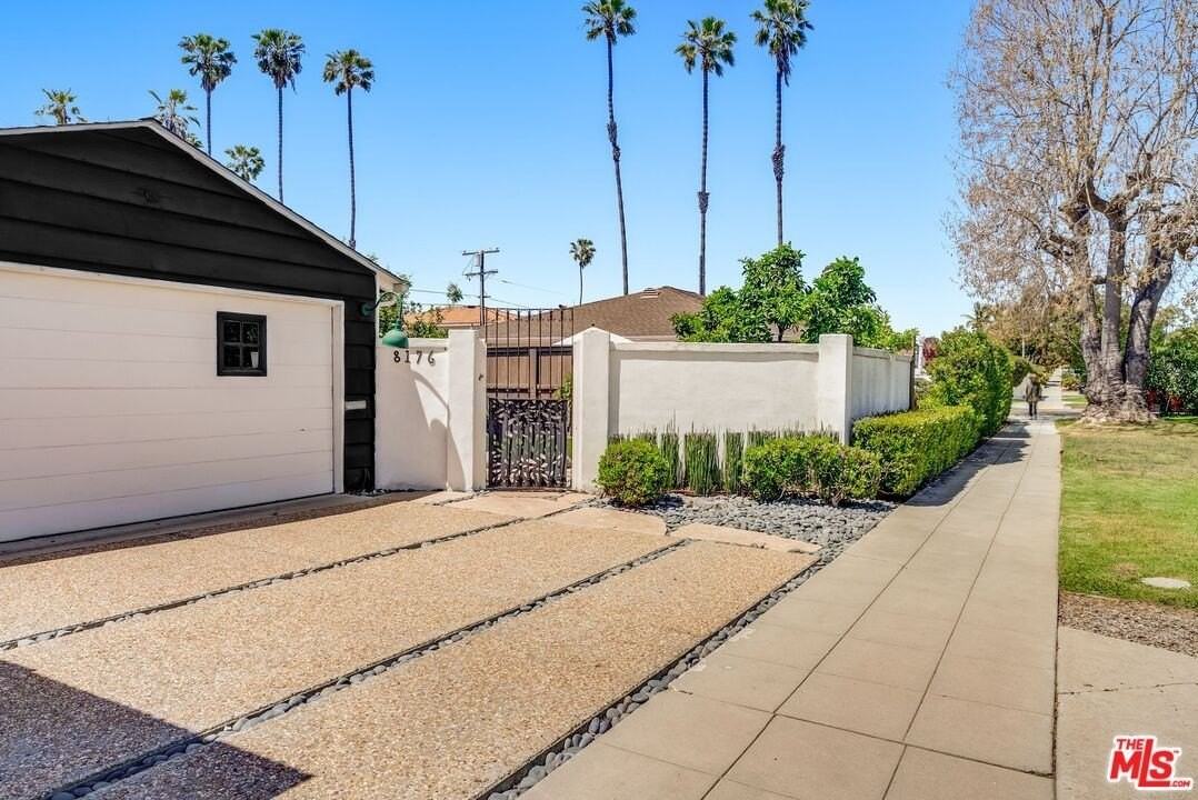 8176 La Jolla Shores Drive - Photo 3 of 43