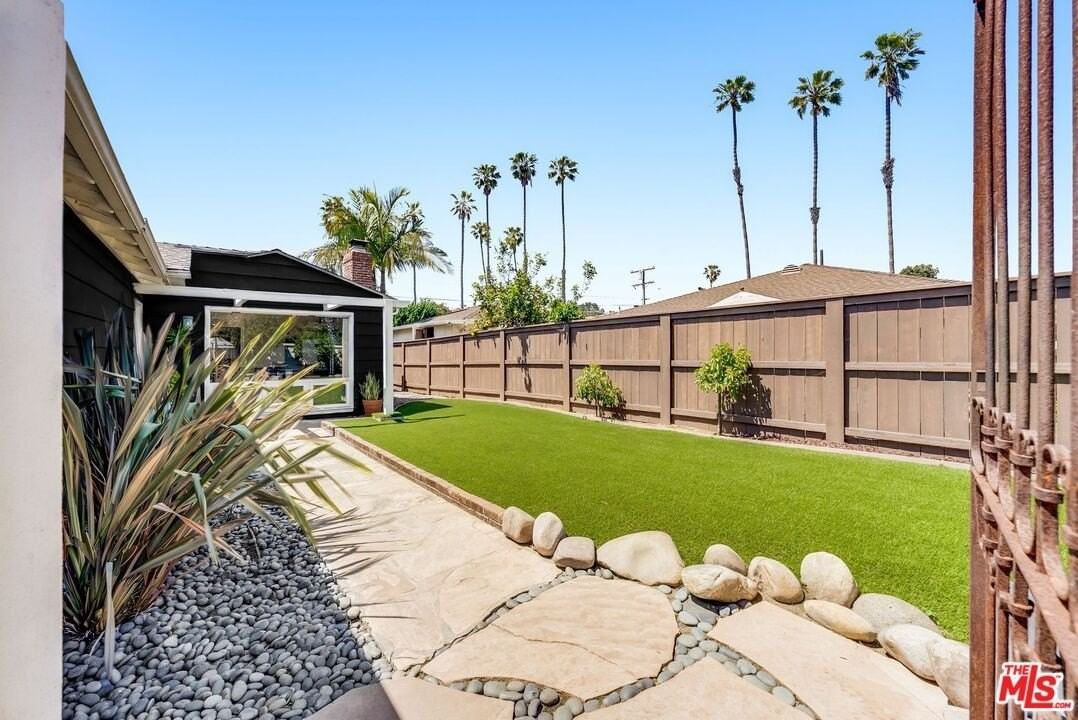 8176 La Jolla Shores Drive - Photo 6 of 43