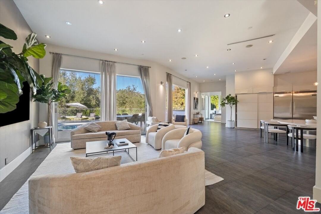 2666 Hutton Drive - Photo 3 of 18