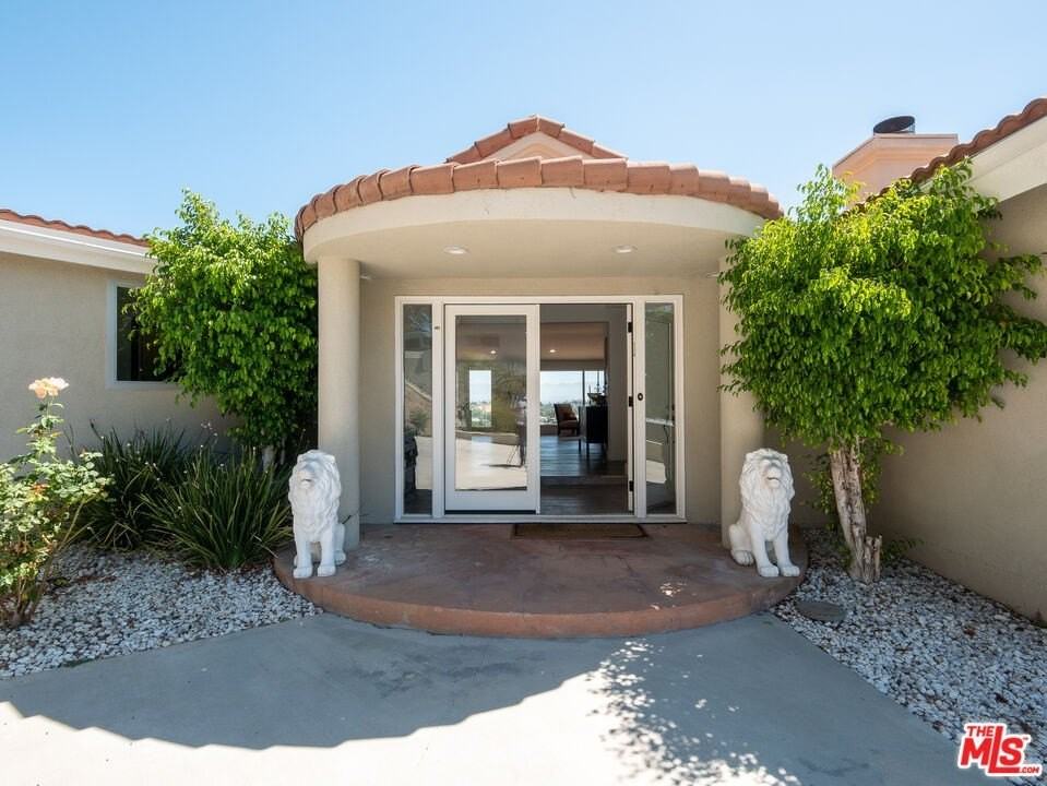 5026 Medina Road - Photo 7 of 23