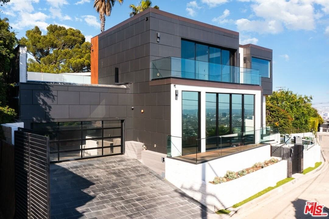 1545 Marlay Drive - Photo 5 of 50