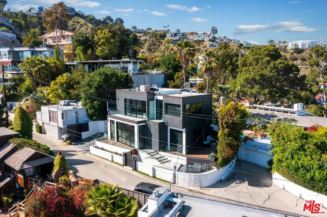 1545 Marlay Drive - Photo 6 of 50