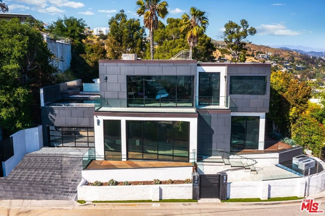 1545 Marlay Drive - Photo 7 of 50