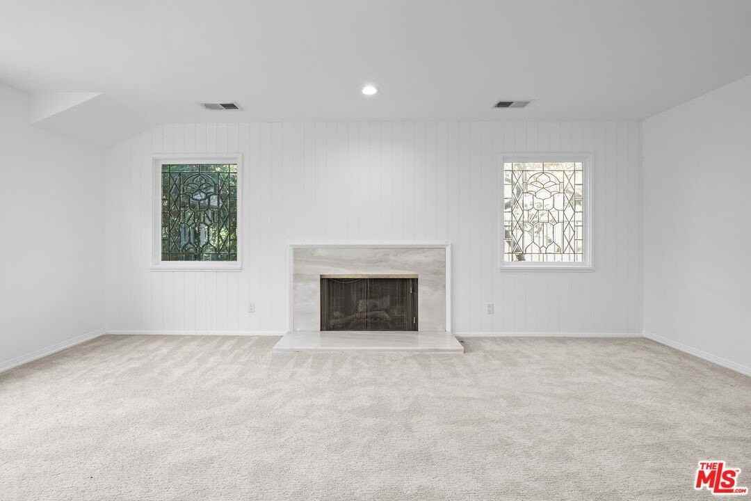 10384 Northvale Rd - Photo 6 of 41