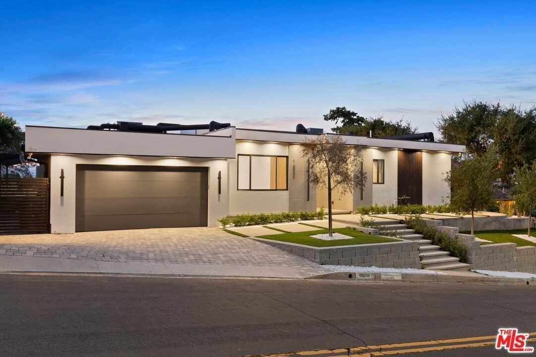 16851 Encino Hills Drive - Photo 2 of 38