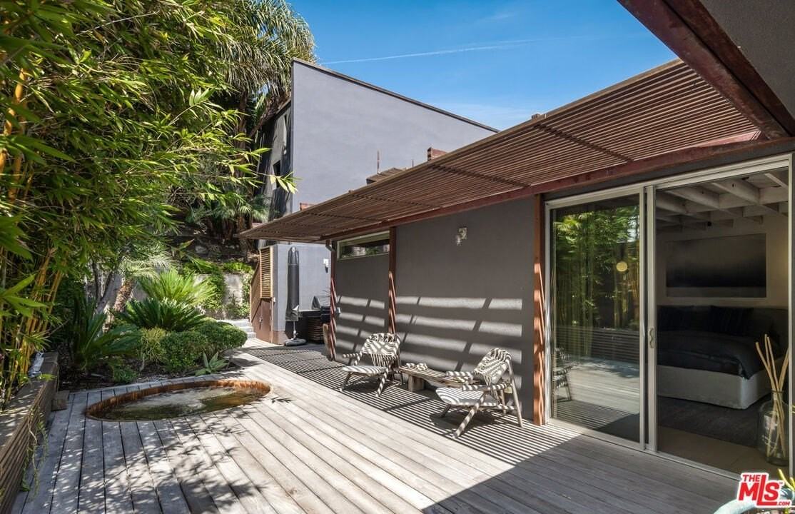 24956 Malibu Road - Photo 5 of 33