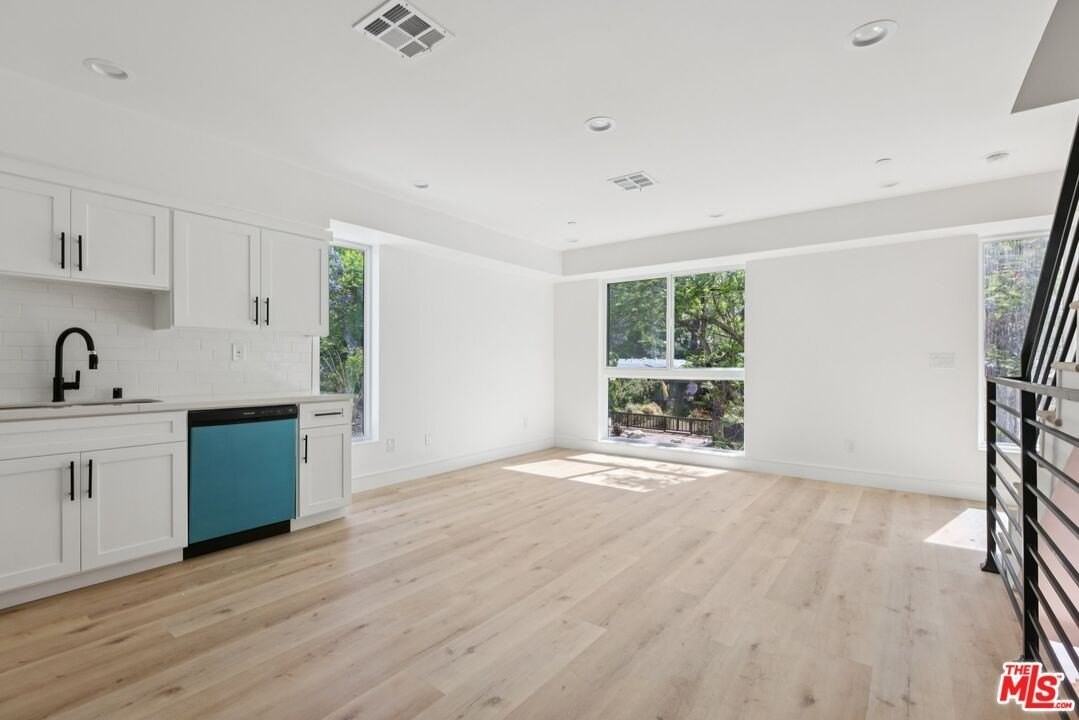 2113 Holly Drive #1-2 - Photo 5 of 20