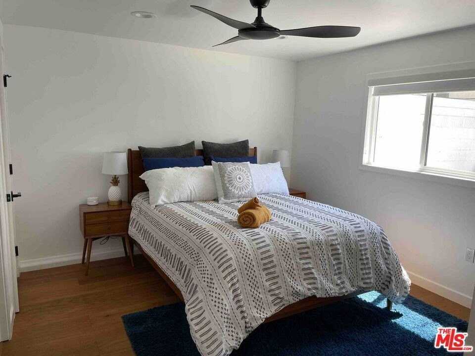 4313 West 59th Street - Photo 7 of 10