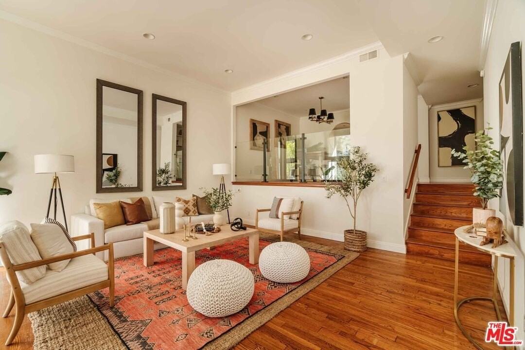 17158 Palisades Circle - Photo 2 of 28