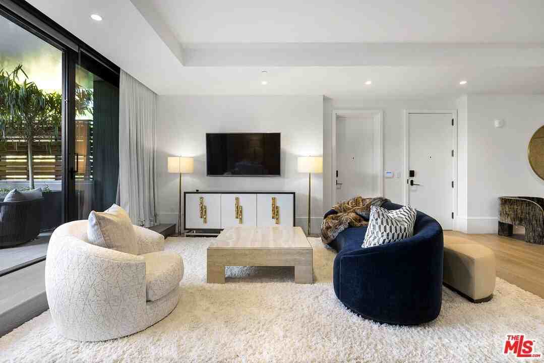 8420 W Sunset Blvd Unit 405 #405 - Photo 3 of 12