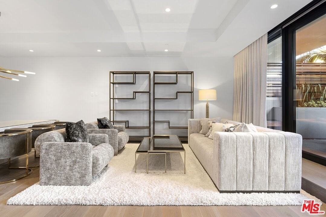 8420 W Sunset Blvd Unit 405 #405 - Photo 4 of 12