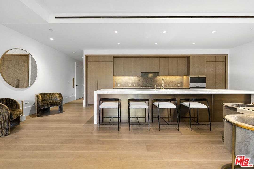 8420 W Sunset Blvd Unit 405 #405 - Photo 5 of 12