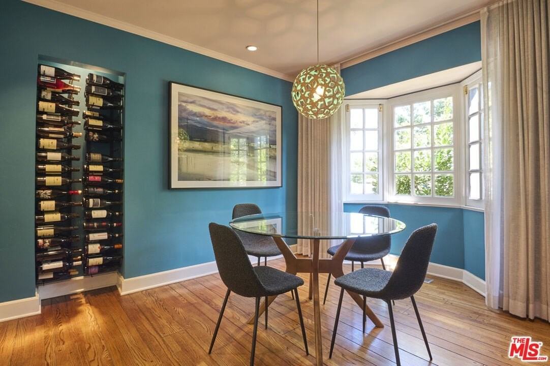 5105 Morella Avenue - Photo 7 of 23