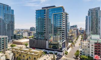 featured image of 675 9th Avenue #2102