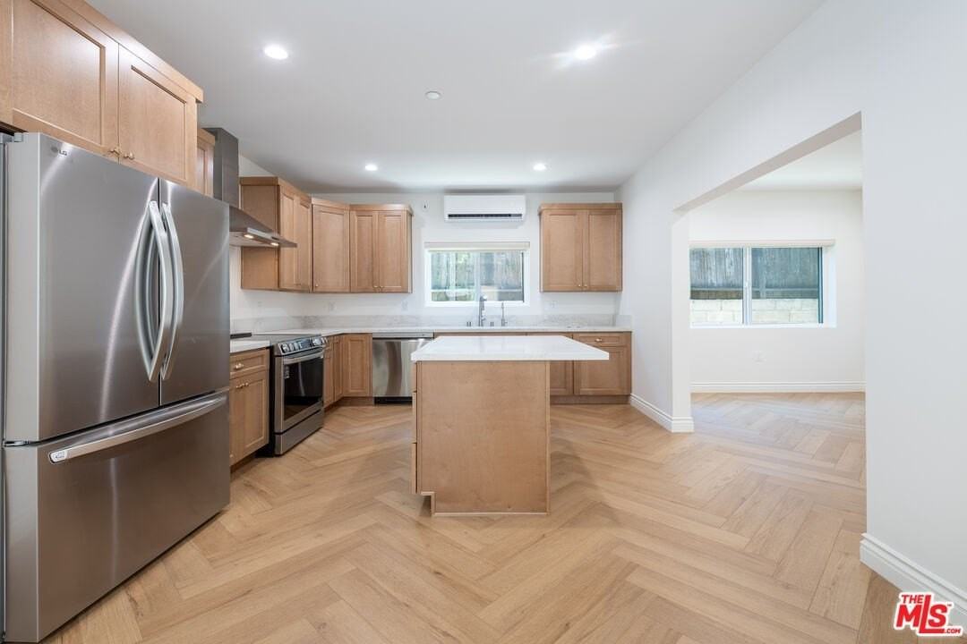 5220 Goodland Ave - Photo 6 of 14