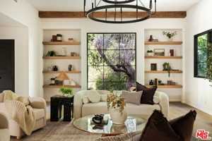 featured image of 735 North Orlando Avenue