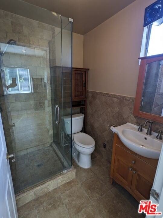 326 South Almont Drive - Photo 4 of 6