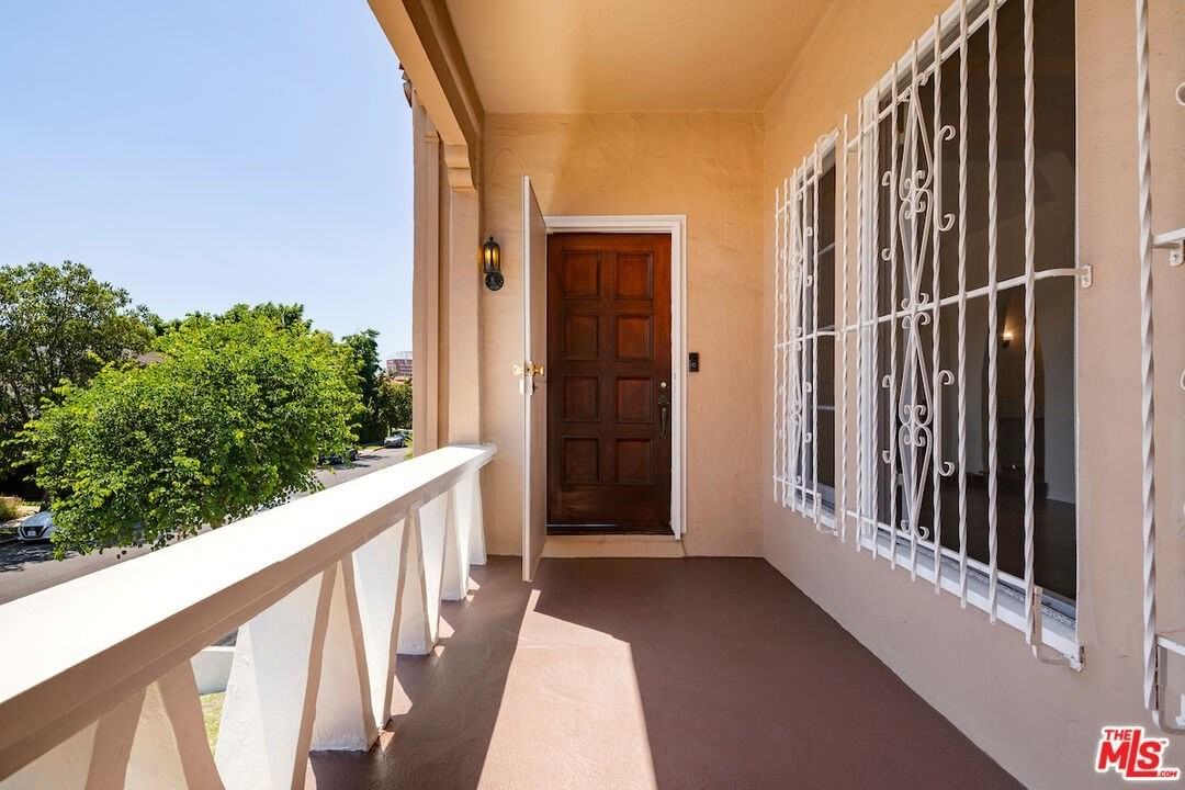 8221 West 4th Street - Photo 2 of 21