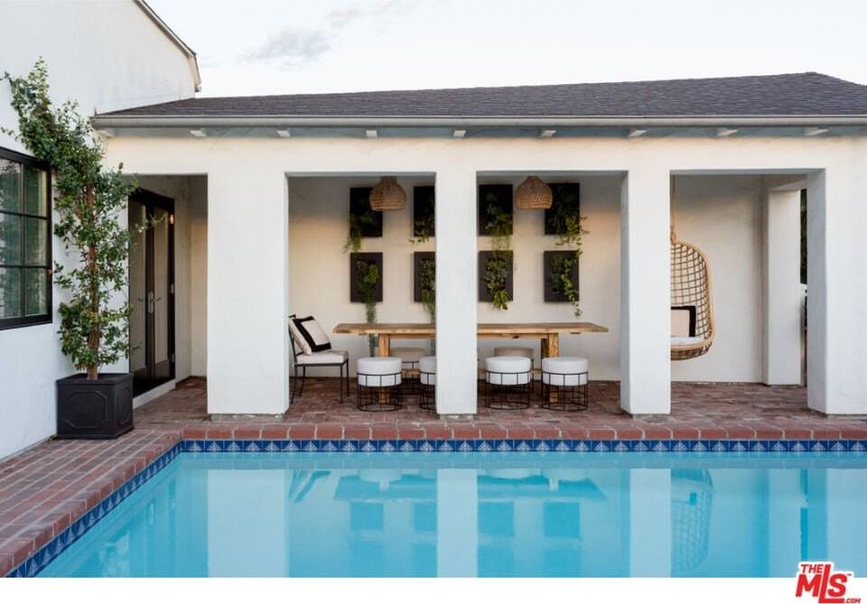 1359 Miller Drive - Photo 4 of 29