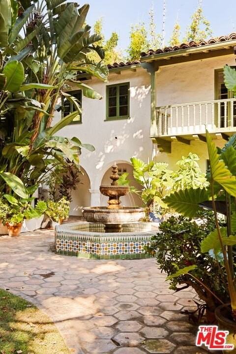 1800 Outpost Drive - Photo 2 of 40