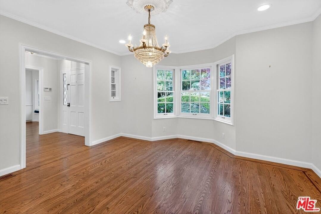 15 N Ridgewood Rd - Photo 6 of 28