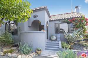 featured image of 1114 Yale Drive