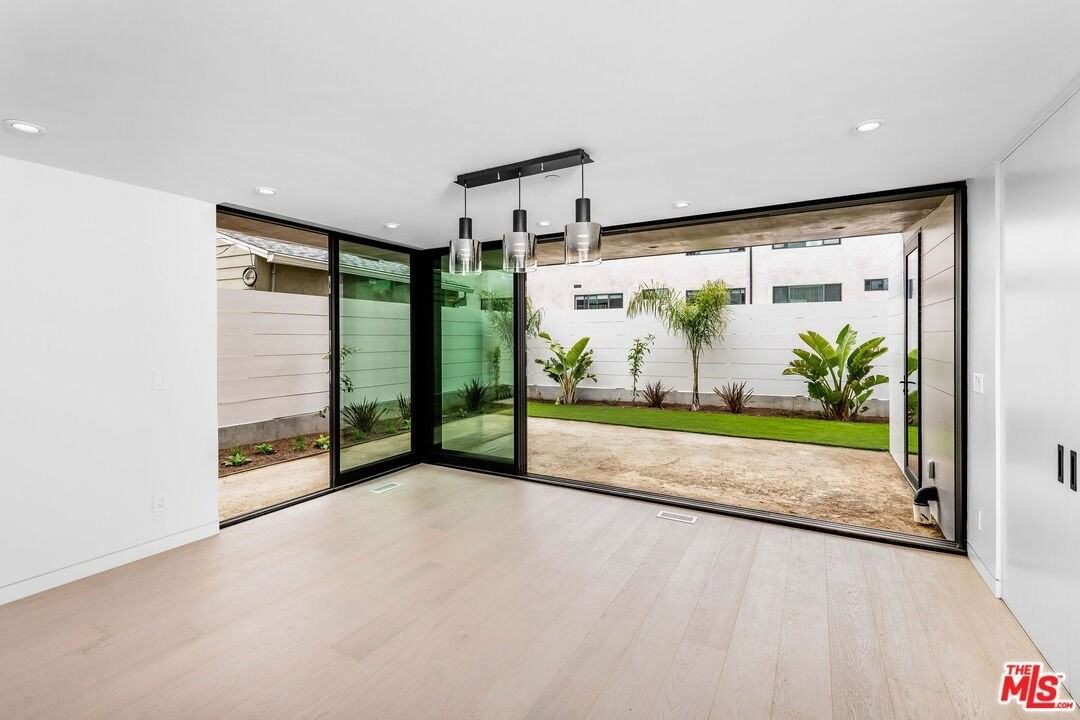 2714 Highland Avenue #B - Photo 6 of 14