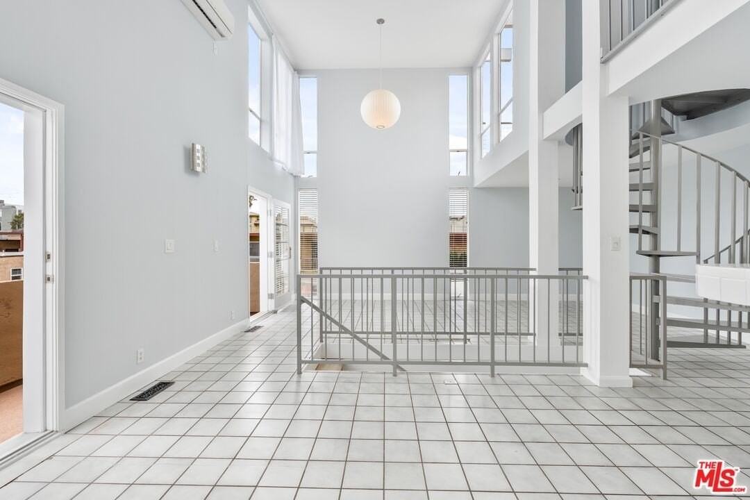 114 Fleet Street - Photo 2 of 26