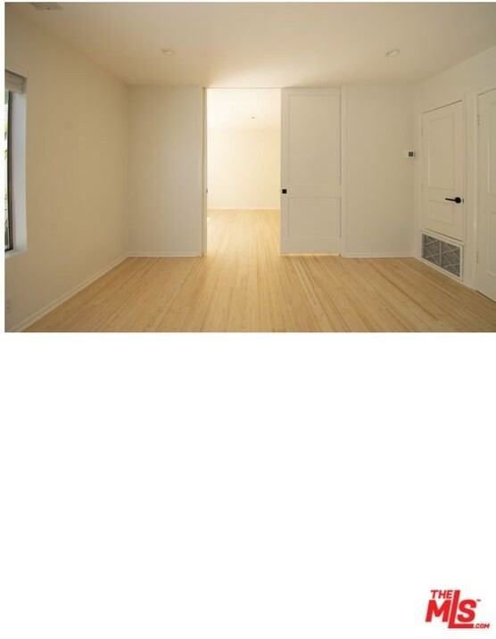 435 South Palm Drive #5 - Photo 4 of 13