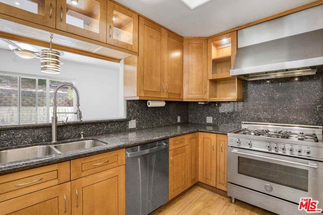 5164 Don Pio Drive - Photo 2 of 32